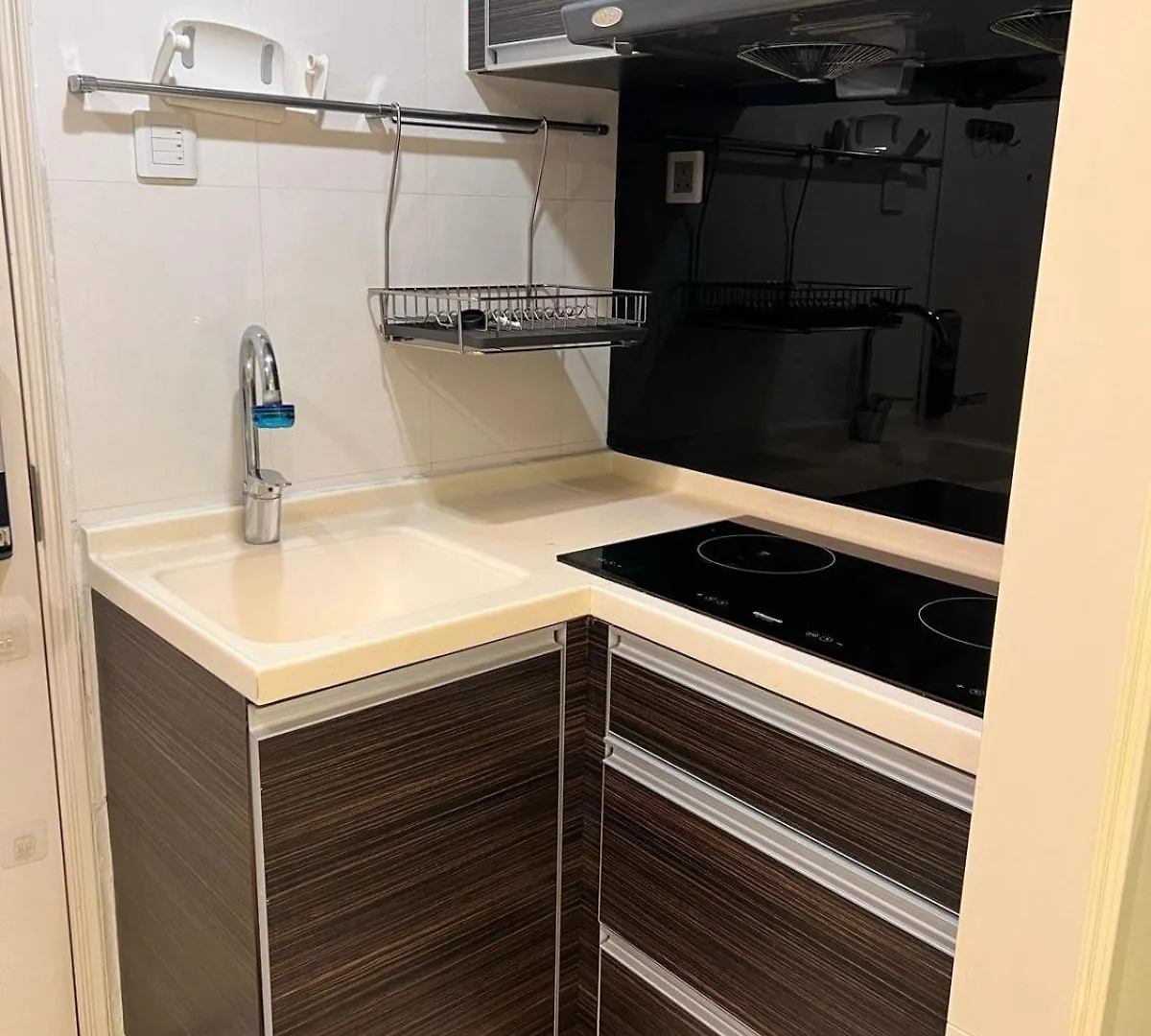 Guest Room In Wan Chai Hong Kong